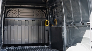 IVECO Daily 35S18 V FURGON