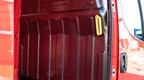 IVECO Daily 35S18 V FURGON