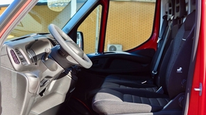 IVECO Daily 35S18 V FURGON