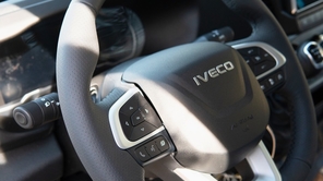 IVECO Daily 35S18 V FURGON