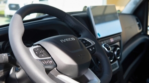 IVECO Daily 35S18 V FURGON