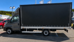 IVECO Daily 35S18A8 KURTYNA