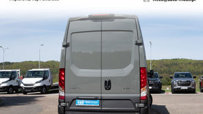 IVECO Daily 35S18 V FURGON